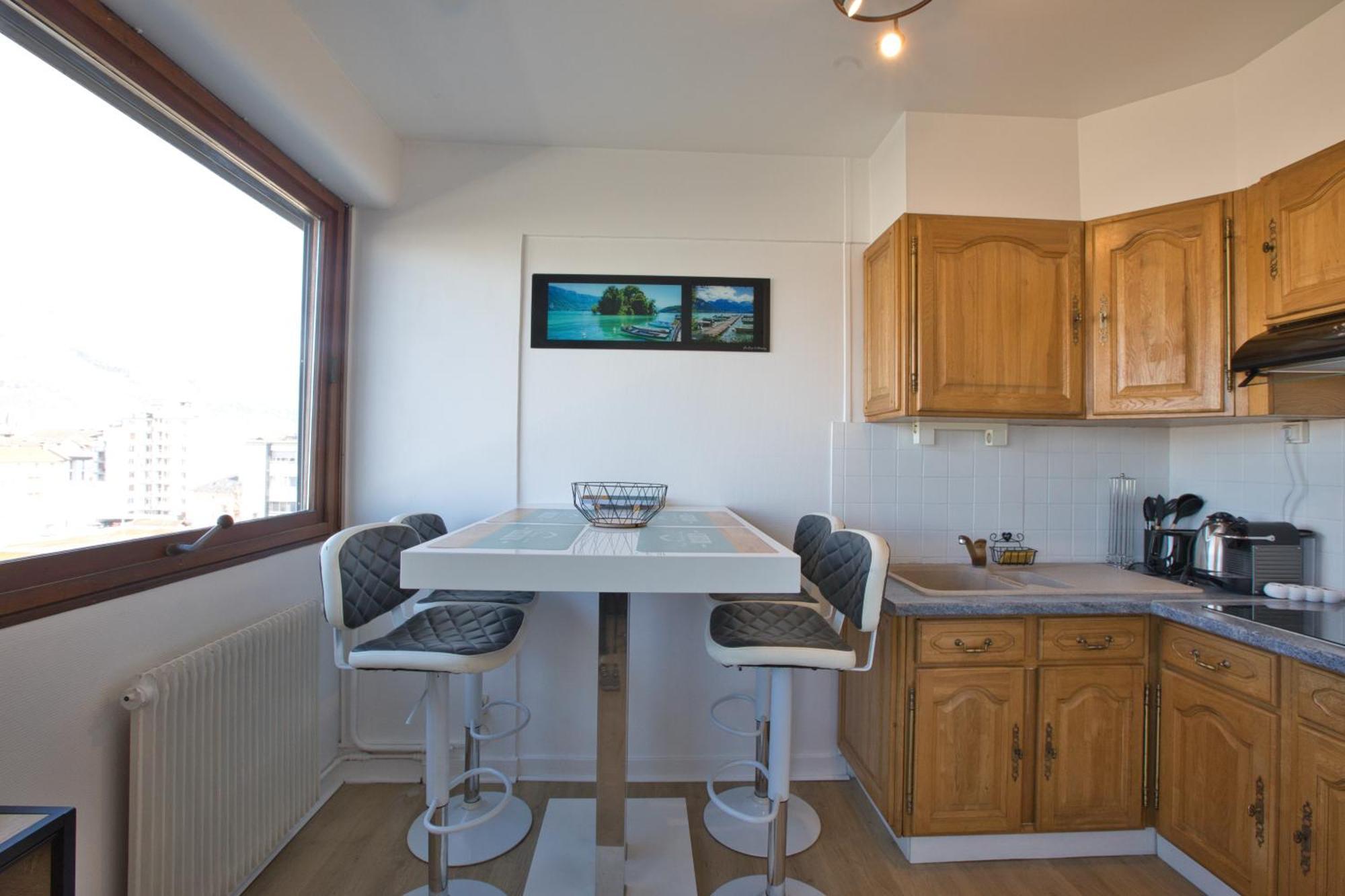 Le Sommet Citadin Avec Vue Apartman Annecy Kültér fotó